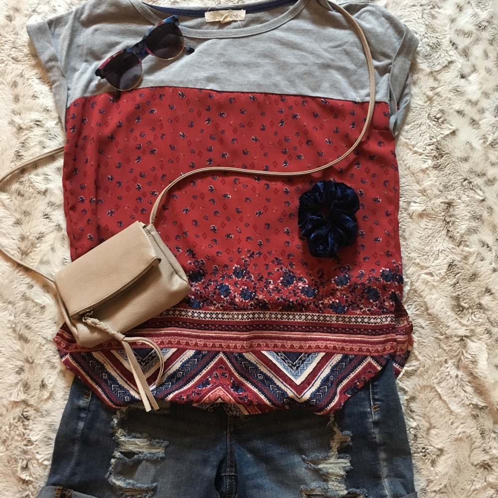 Pretty floral flowing top